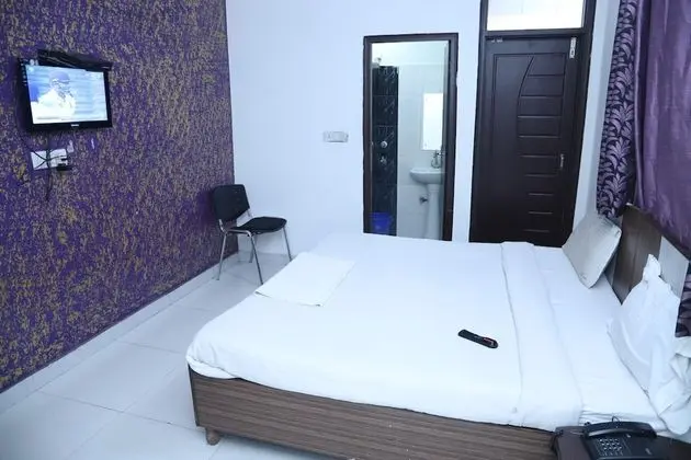 Deluxe Tek Büyük Yataklı Oda, Sigara İçilebilir, Şehir Manzaralı