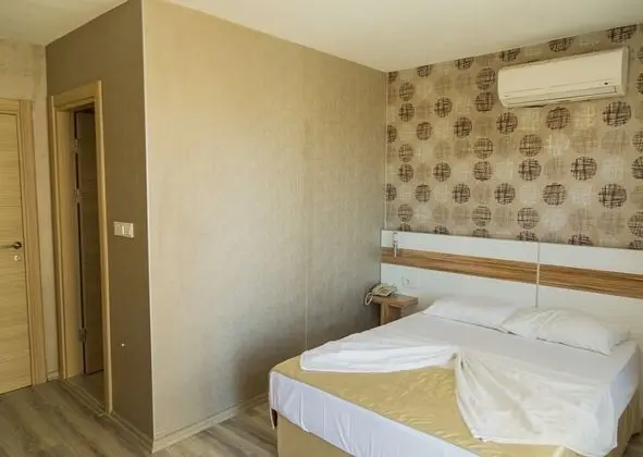 Standart Oda, Kara veya Kısmi Deniz Manzaralı