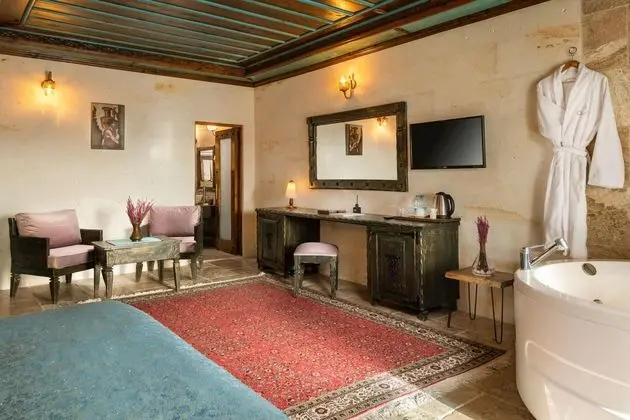 Stone Suite, Vadi Manzaralı, Jakuzili