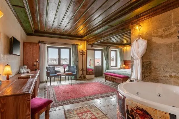 Stone Suite, Vadi Manzaralı, Jakuzili