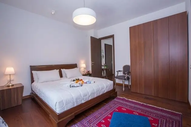 Apart Daire, 5 Yatak Odası