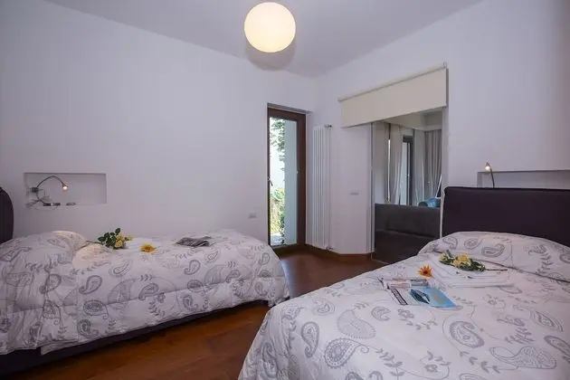 Apart Daire, 5 Yatak Odası