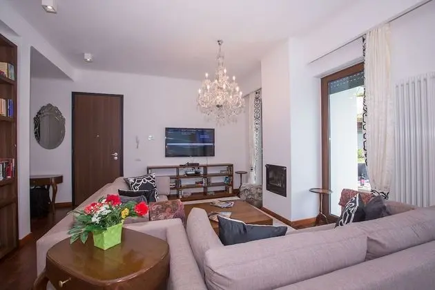 Apart Daire, 5 Yatak Odası