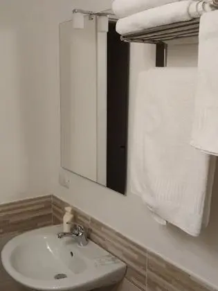 Tek Büyük Yataklı Oda (Pietra)