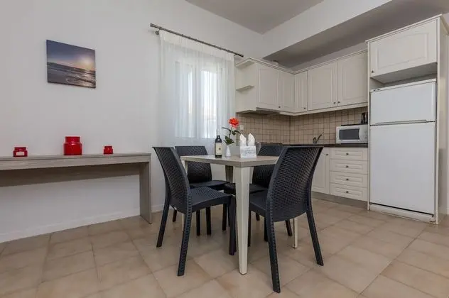 Apart Daire, Bahçe Manzaralı