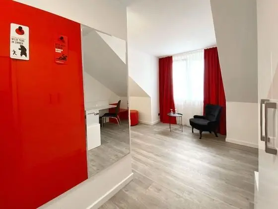 Comfort Tek Büyük Yataklı Oda