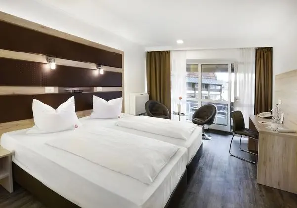 Superior Tek Büyük Yataklı Oda, Şehir Manzaralı