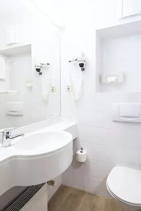 Business İki Ayrı Yataklı Oda