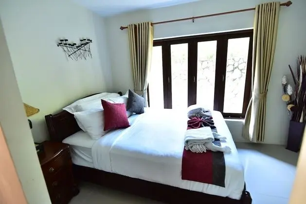 2 Bedrooms Villa