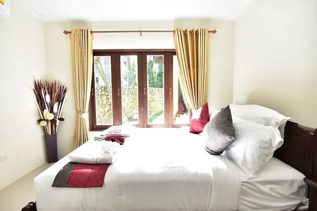 3 Bedrooms Villa