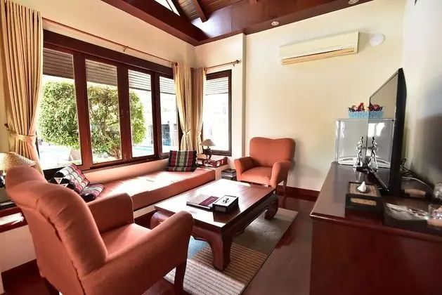3 Bedrooms Villa