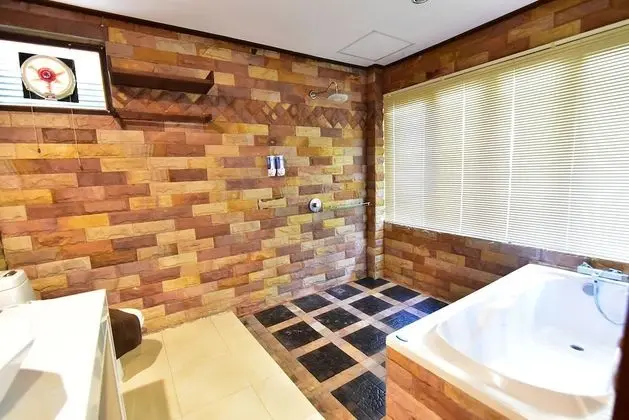 3 Bedrooms Villa