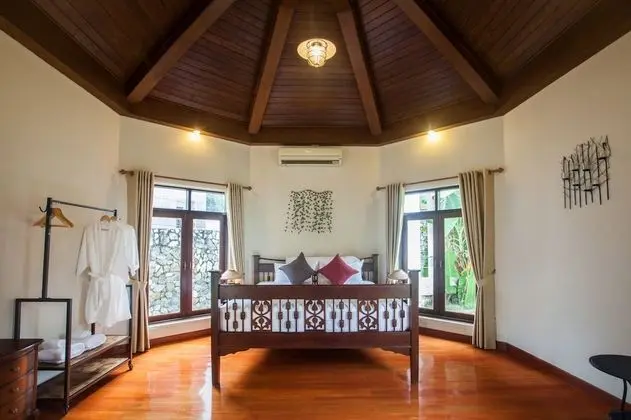 Deluxe Villa, 3 Yatak Odası, 2 Banyolu, Havuz Manzaralı