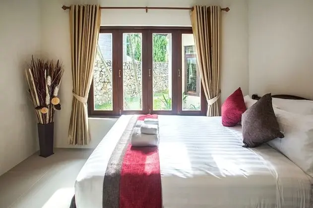 Deluxe Villa, 3 Yatak Odası, 2 Banyolu, Havuz Manzaralı