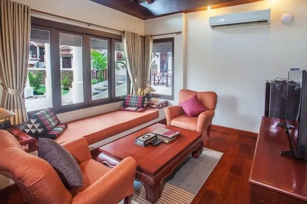 Senior Villa, 2 Yatak Odası, Havuz Manzaralı, Havuz Kenarı