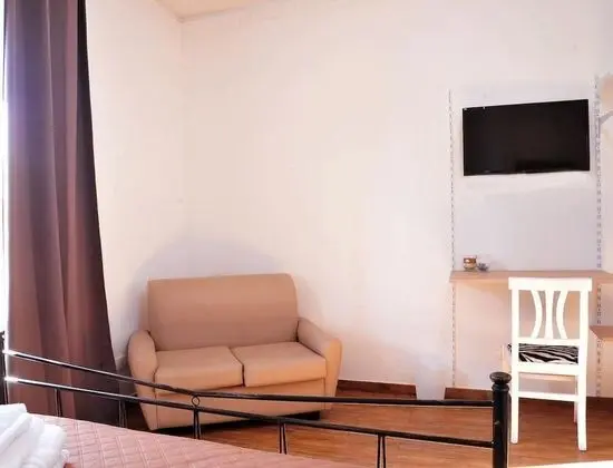 Deluxe Üç Kişilik Oda, Engellilere Uygun