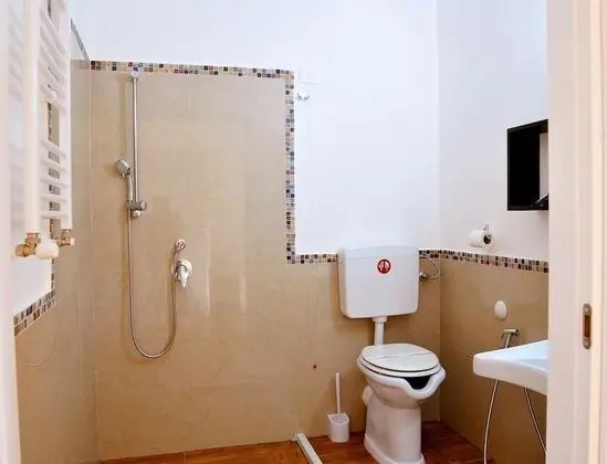 Deluxe Üç Kişilik Oda, Engellilere Uygun