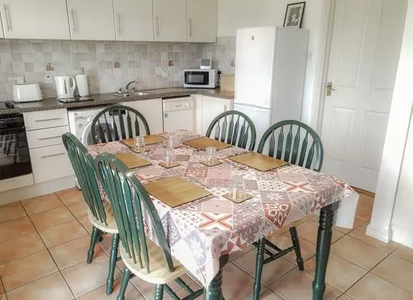 Odada yemek servisi