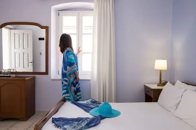 Üç Kişilik Oda