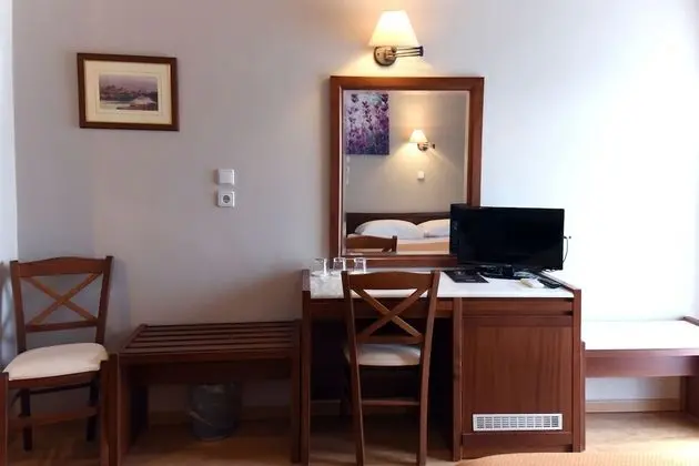 Tek Büyük Yataklı Oda