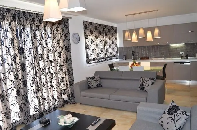 Villa, 4 Yatak Odası, Kişiye Özel Havuzlu, Deniz Manzaralı