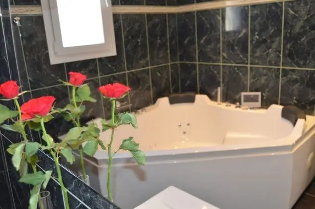 Villa, 4 Yatak Odası, Kişiye Özel Havuzlu, Deniz Manzaralı