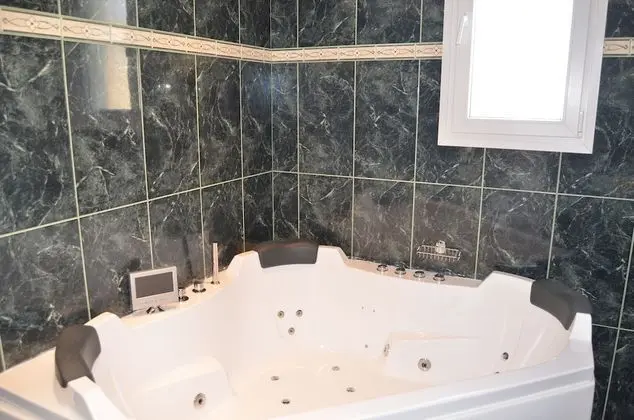 Villa, 4 Yatak Odası, Kişiye Özel Havuzlu, Deniz Manzaralı