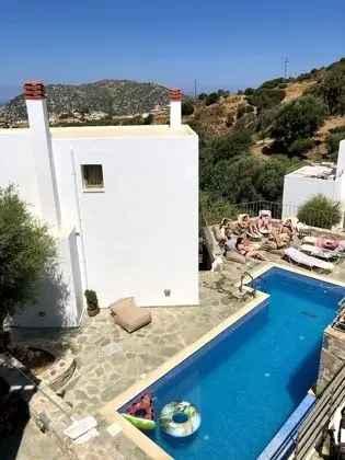 Villa (Alpha)