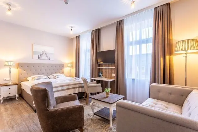 Deluxe Tek Büyük Yataklı Oda