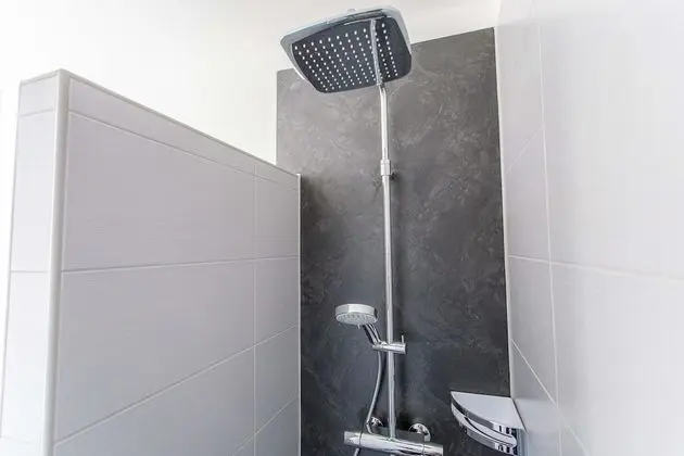 Premium Tek Büyük Yataklı Oda