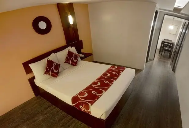 Deluxe One Bedroom