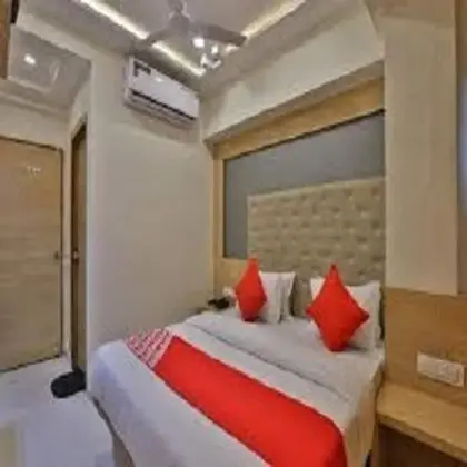 Deluxe Tek Büyük Yataklı Oda, 1 Çift Kişilik Yatak, Şehir Manzaralı
