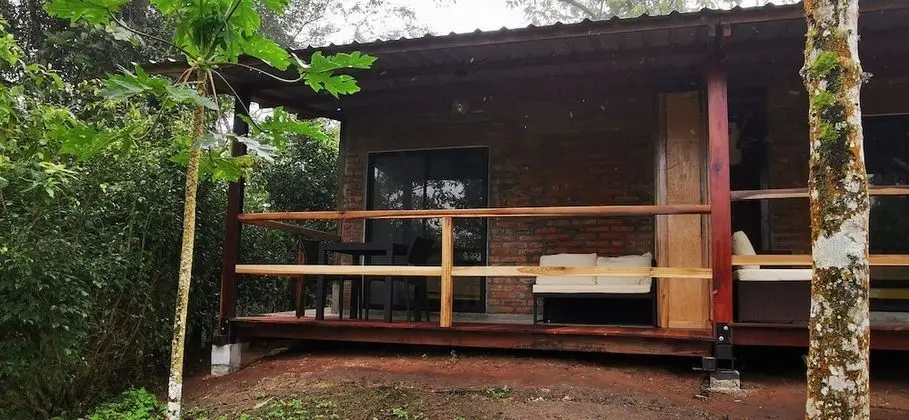 Family İki Ayrı Yataklı Oda, Veranda, Bahçe Manzaralı
