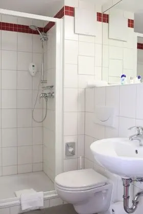 Standard Tek Büyük veya İki Ayrı Yataklı Oda