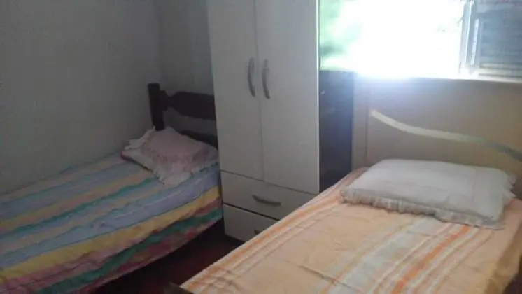 Quarto 4 camas