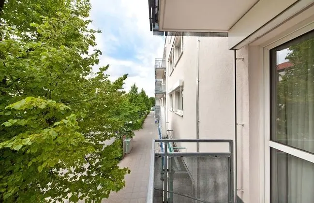 Tek Büyük Yataklı Oda, Küçük Mutfak