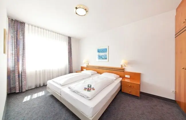 Üç Kişilik Oda, Küçük Mutfak