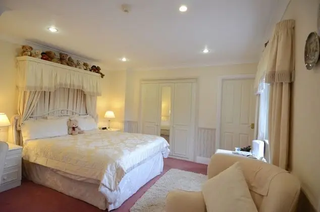 Luxury Guest Room