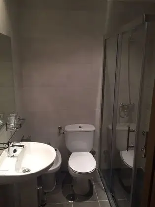 Basic Tek Büyük Yataklı Oda