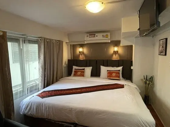 Deluxe Tek Büyük Yataklı Oda