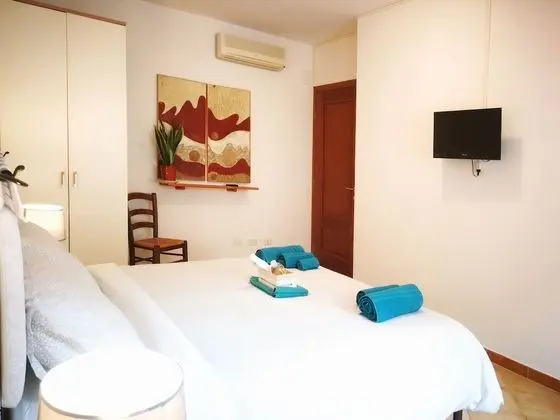 Tek Büyük Yataklı Oda (with extra bed)