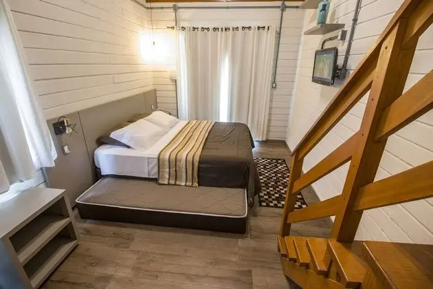 Traditional Dağ Evi, Birden Çok Yatak