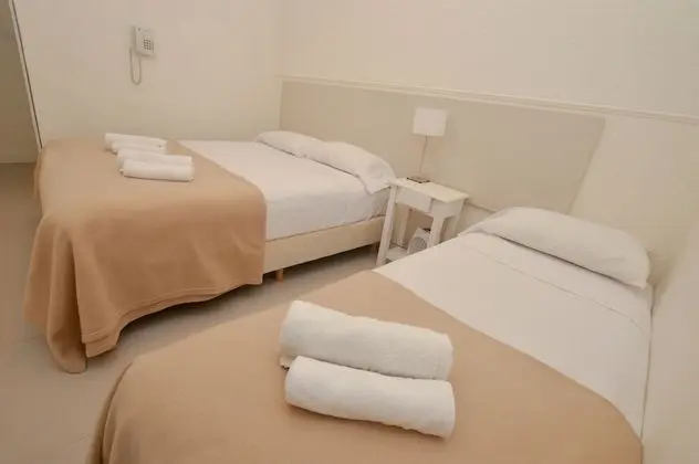 Economy Üç Kişilik Oda