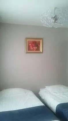 Ev