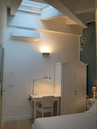 Business Büyük Yataklı Tek Kişilik Oda