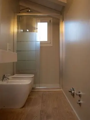 Business Büyük Yataklı Tek Kişilik Oda