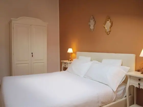 City Tek Büyük Yataklı Oda