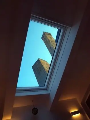 City Tek Büyük Yataklı Oda