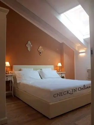 City Tek Büyük Yataklı Oda