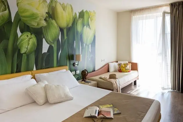 Comfort Tek Büyük veya İki Ayrı Yataklı Oda, Balkon